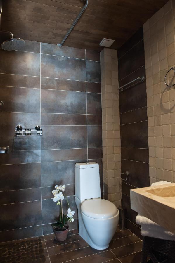 Polys Guest House Katachás 외부 사진